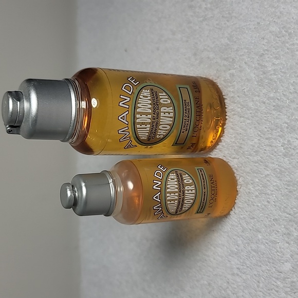 A lot of beauty products! - Picture 2 of 10